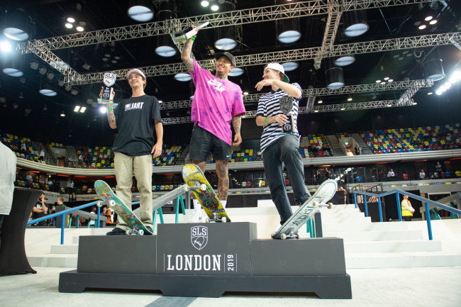 01-nyjah_huston_skate_2019_sls_london_pr_shigeophoto_4625