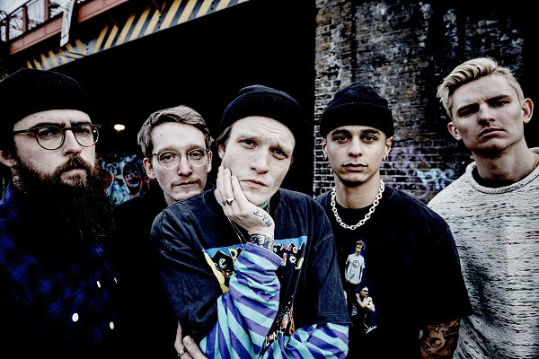 NECK DEEP TEAMS UP WITH LINEUP OF INDEPENDENT SKATERS FOR NEW MUSIC VIDEO ‘FALL’