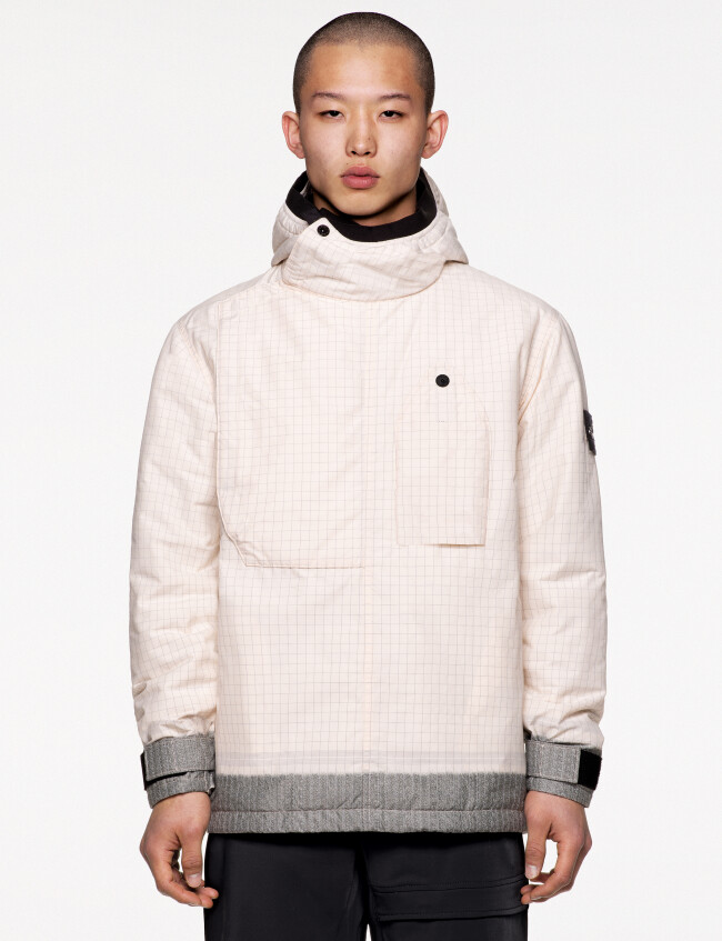 stone-island-aw020021_43399_no-direct-light-rgb