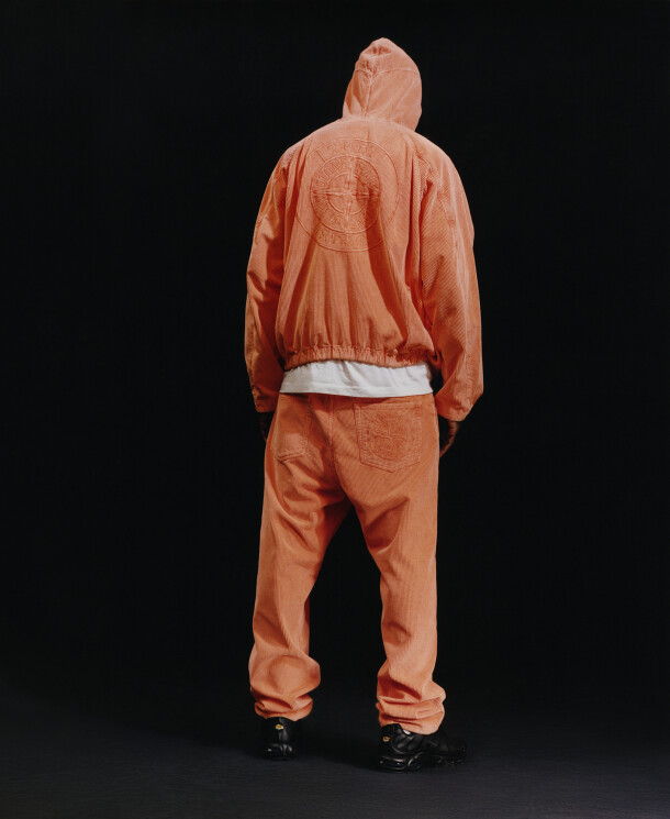 09_stone-island-supreme-aw020021