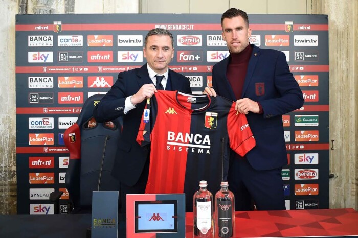 Kevin Strootman al Genoa FC inaugura le divise del nuovo fashion partner Ben Sherman