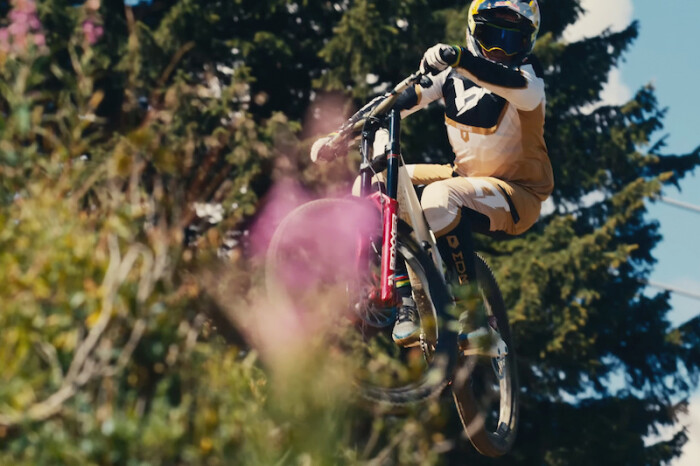 YT Industries // ‘Symphony’ – World Champ Vali Höll on in the Bikepark