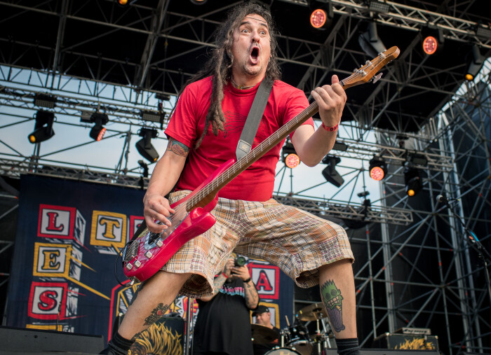 LESS THAN JAKE RELEASES NEW SINGLE ‘BRAND NEW DAY’ VIA PURE NOISE RECORDS